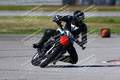 media/Jan-21-2023-Fastrack Riders (Sat) [[fcf3f88a30]]/Level 3/Session 4 Turn 6-Mountian Shot/